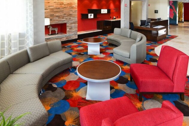 Fairfield Inn and Suites by Marriott North Spring - Photo2
