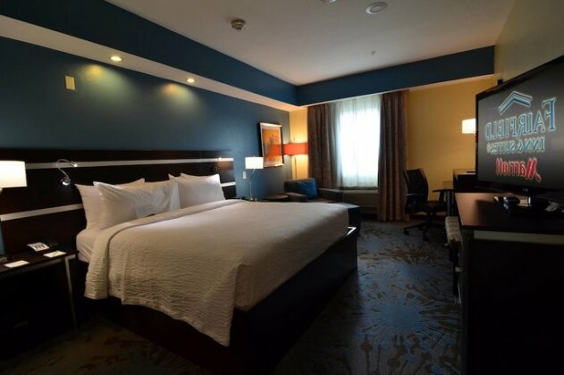 Fairfield Inn and Suites by Marriott North Spring - Photo4