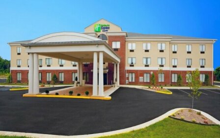 Holiday Inn Express Hotel & Suites Thornburg-S Fredericksburg