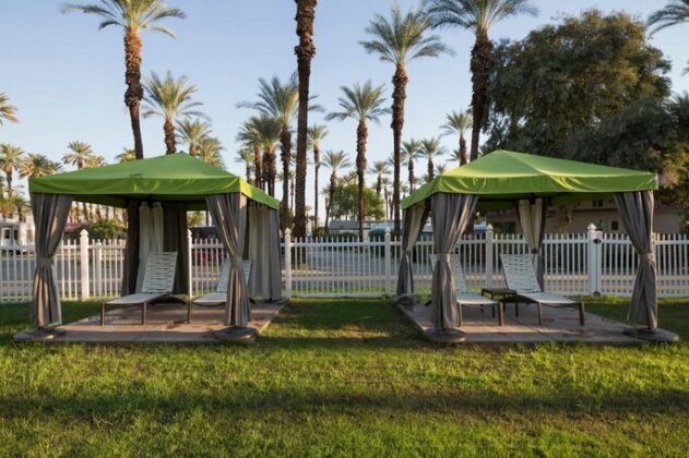 Palm Springs Camping Resort Loft Cabin 2