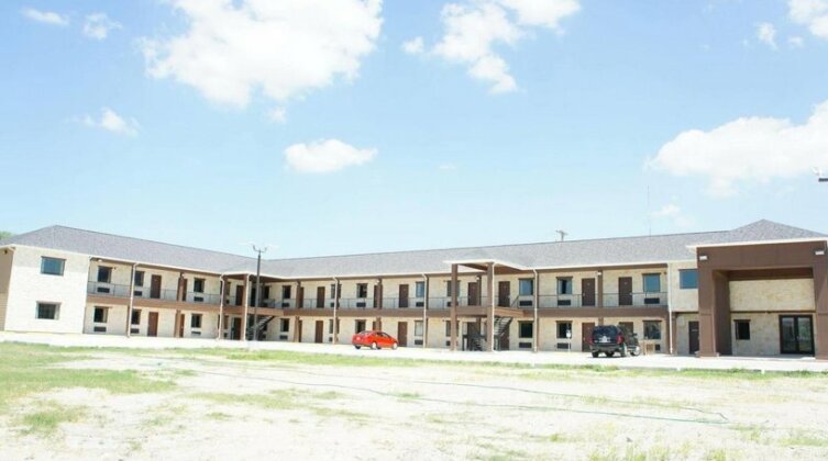 Lux Inn and Suites - Photo3