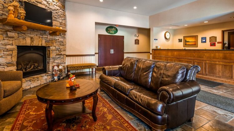 Best Western Plus Ticonderoga Inn & Suites - Photo3