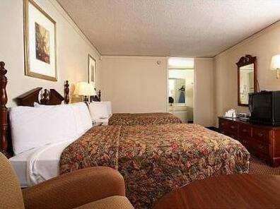 Holiday Inn Tifton - Photo2