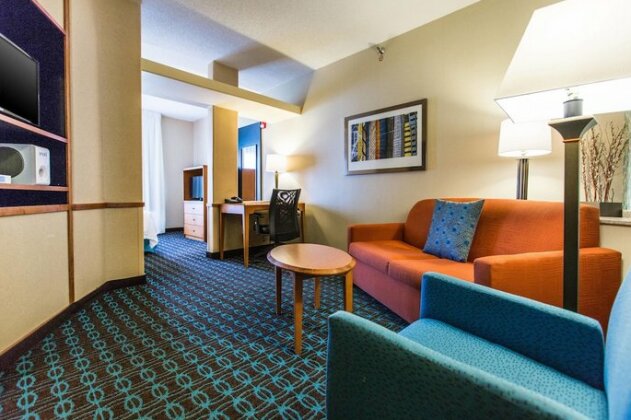 Fairfield Inn & Suites Toledo North - Photo4