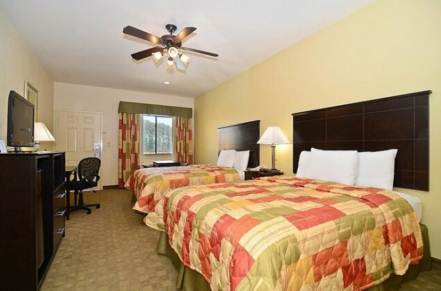 Americas Best Value Inn & Suites Tomball - Photo4