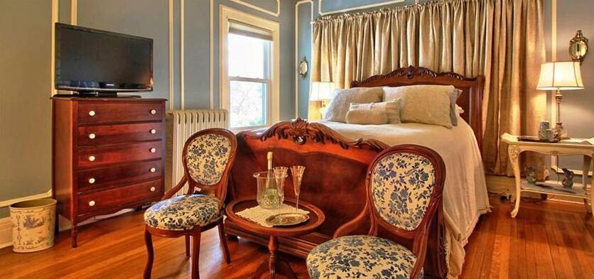 600 Main A Bed & Breakfast And Victorian Tea Room - Photo2