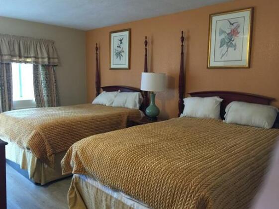 Pelican Inn & Suites Toms River - Photo4