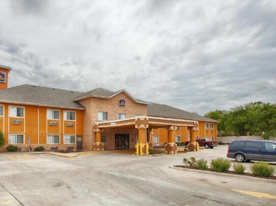 Best Western Topeka Inn & Suites