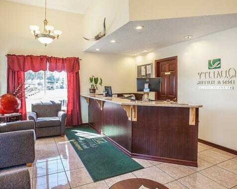 Quality Inn and Suites Toppenish - Photo3