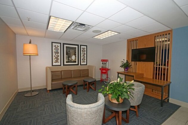 Holiday Inn Express Troutville-Roanoke North - Photo3