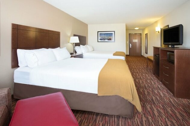 Holiday Inn Express & Suites Truth Or Consequences - Photo5