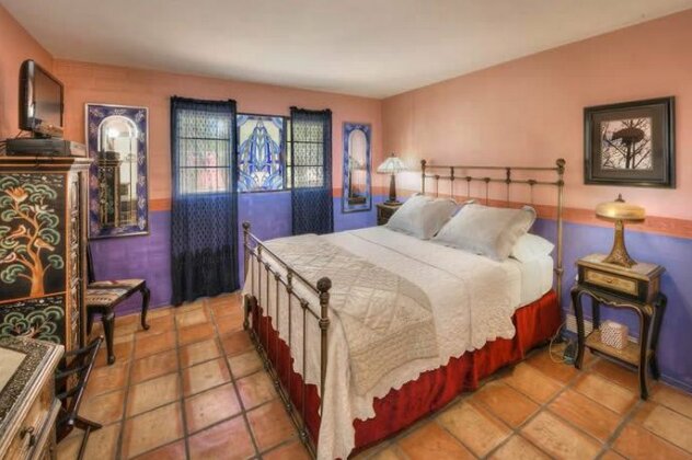 Azure Gate Bed and Breakfast - Photo2