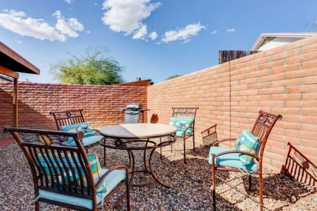 Beautiful Tucson Home w/ Patio & Fire Pit - Photo3