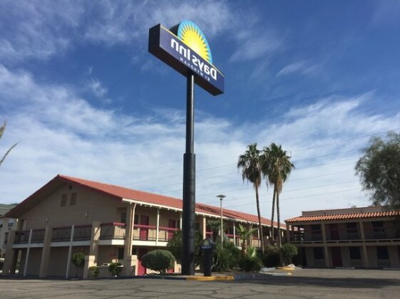 Days Inn by Wyndham Tucson City Center