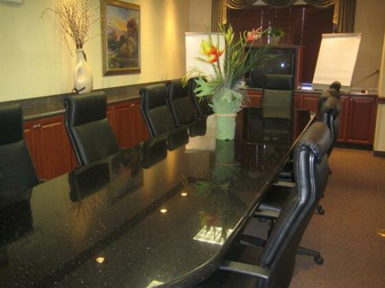 Holiday Inn Express Hotel & Suites Tucson Mall - Photo4