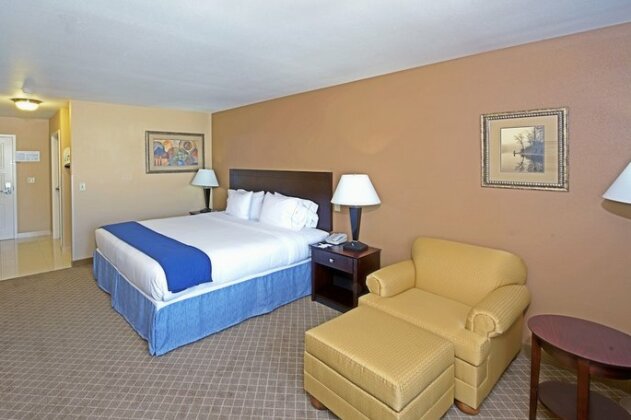 Holiday Inn Express Hotel & Suites Tucson - Photo4