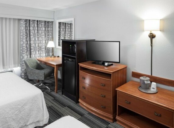 Hampton Inn & Suites Tulare - Photo5