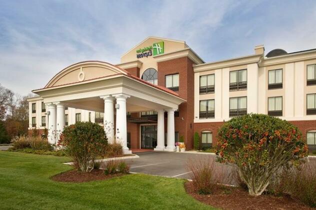 Holiday Inn Express Hotel & Suites Tullahoma