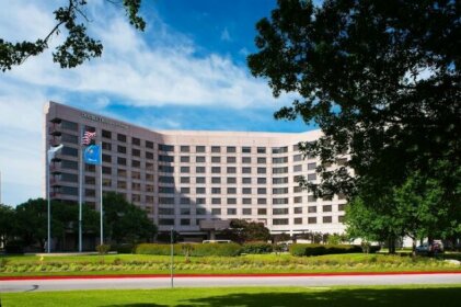 DoubleTree by Hilton Tulsa at Warren Place