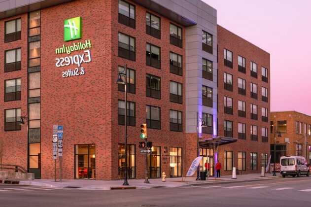 Holiday Inn Express & Suites - Tulsa Downtown - Arts District