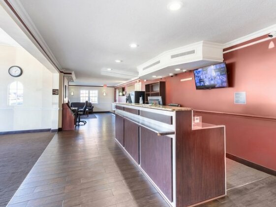 Hotel Tulsa N Sheridan Rd & Airport - 5 mi from Hillcrest Medical Center - Photo3