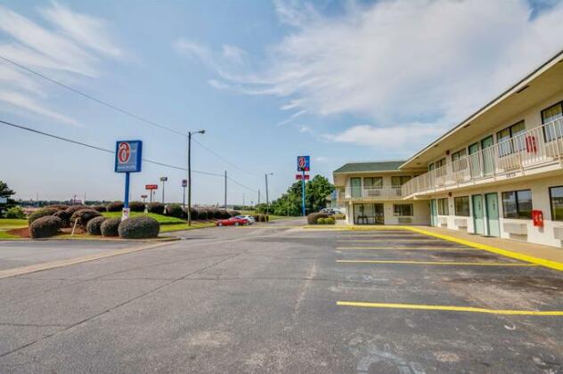 Motel 6 Tuscaloosa - Photo4