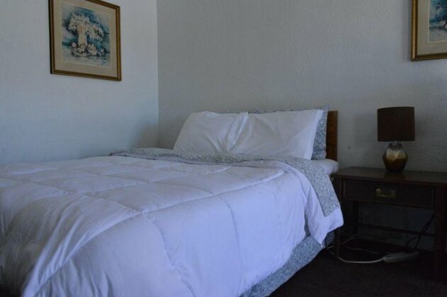 Mojave Trails Inn and Suites - Photo5
