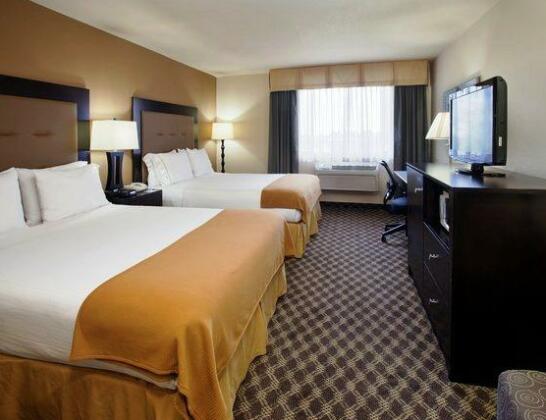 Holiday Inn Express Hotel Union City - Photo4