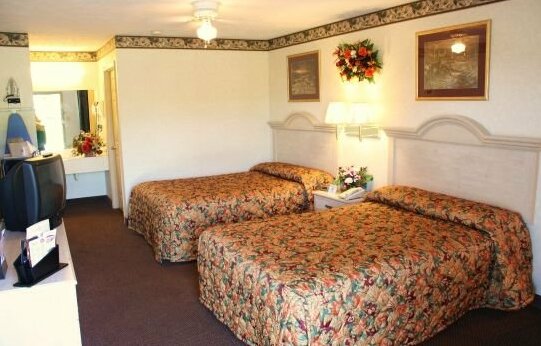 Country Hearth Inn & Suites Union City - Photo3