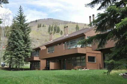 Beautifully Remodeled Spacious 4 Bedroom East Vail Condo 3F Hot Tub access - PCP3F