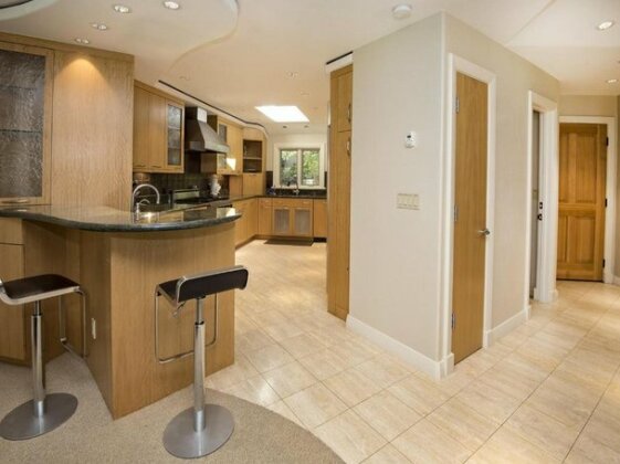 Coldstream Townhome 38 - Photo4