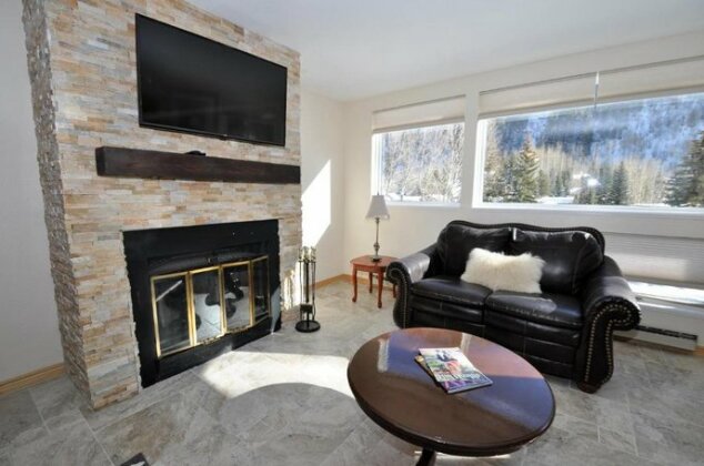 Cozy and Convenient 1 Bedroom East Vail Condo 7H Hot Tub Market Shuttle - Photo4