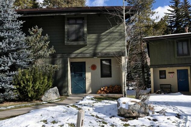 Creekside 3 Bedroom + Loft Townhome 5 located in Convenient West Vail - Photo3