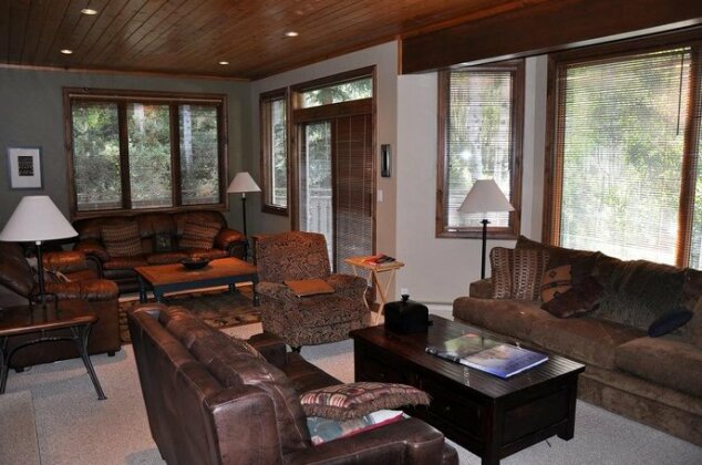 Luxe Townhouse on the Links - Photo5