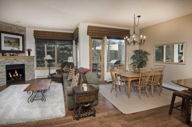 Savoy Villas 2D Condo - Photo5