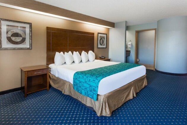 Howard Johnson by Wyndham Vancouver Hotel & Suites - Photo5