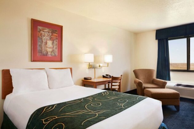 Travelodge by Wyndham Vaughn - Photo4