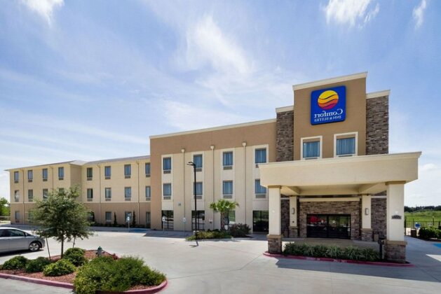 Comfort Inn & Suites Victoria North