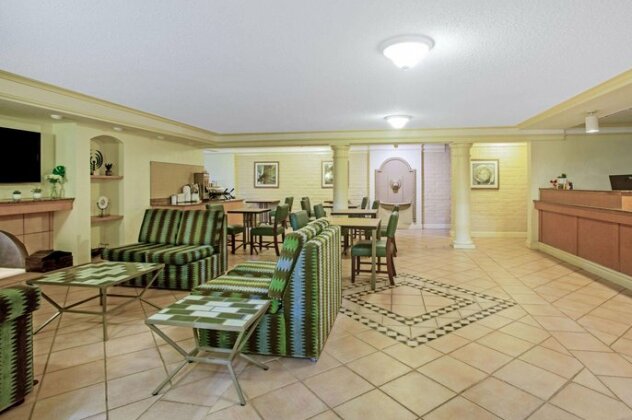 La Quinta Inn Victoria - Photo5