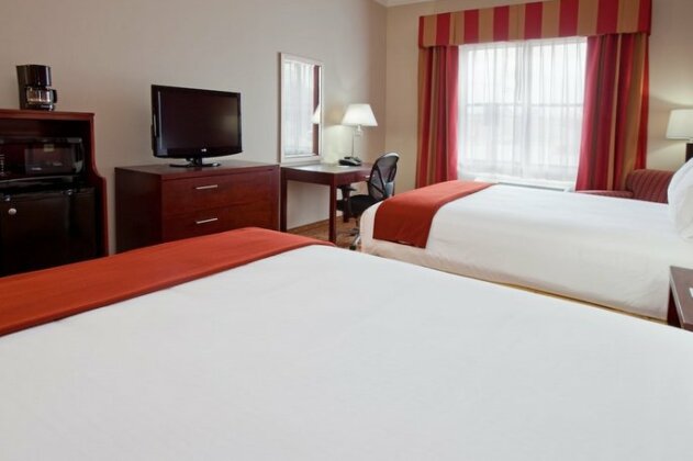 Holiday Inn Express Hotel & Suites Vidor South - Photo5