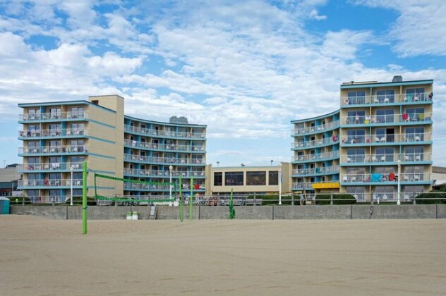 Quality Inn and Suites Oceanfront - Photo4