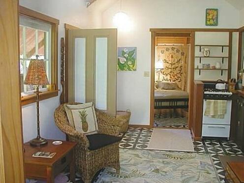 Boy & Debra's Place - Photo4