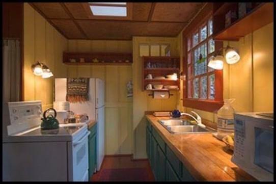 Crater Rim Cabin - Photo4