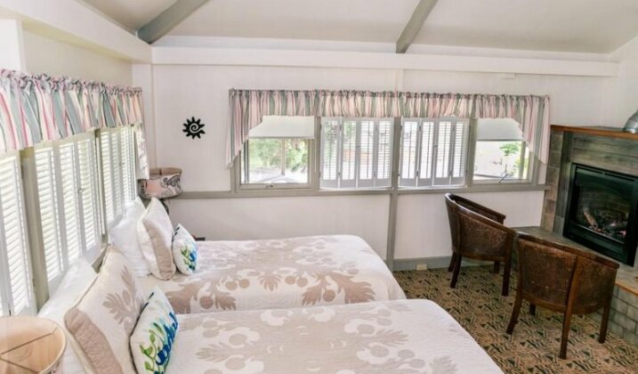 Kilauea Lodge and Restaurant - Photo5