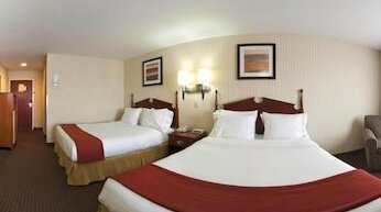 Holiday Inn Express Hotel & Suites Wabash - Photo5