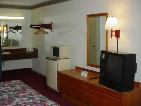 Palms Inn and Suites - Photo5