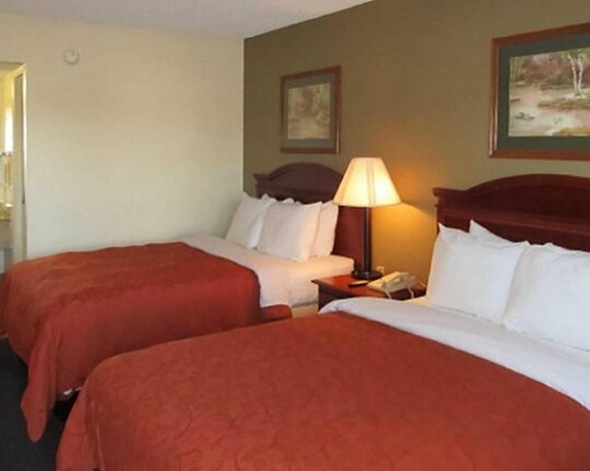 Rodeway Inn Walterboro - Photo2