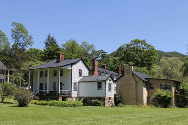 The Anderson Cottage Bed & Breakfast