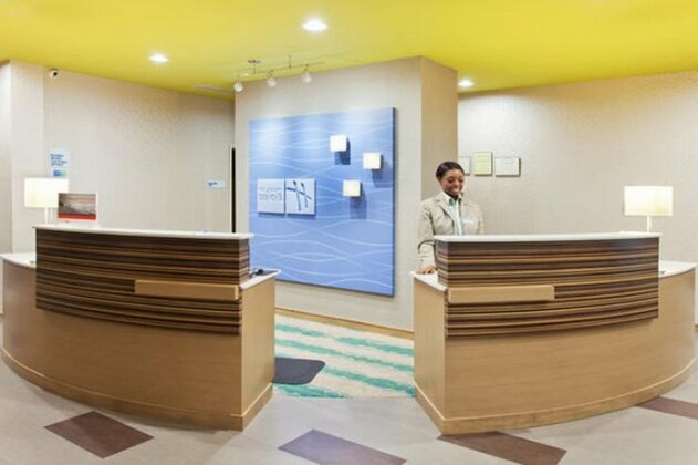 Holiday Inn Express & Suites Warner Robins North West - Photo2