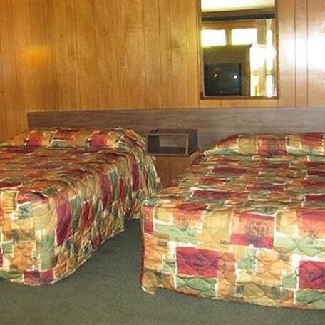 Anthony's North Country Lodge and Motel - Photo2